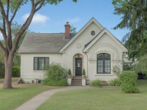 Curb appeal upgrades that modernize an outdated exterior